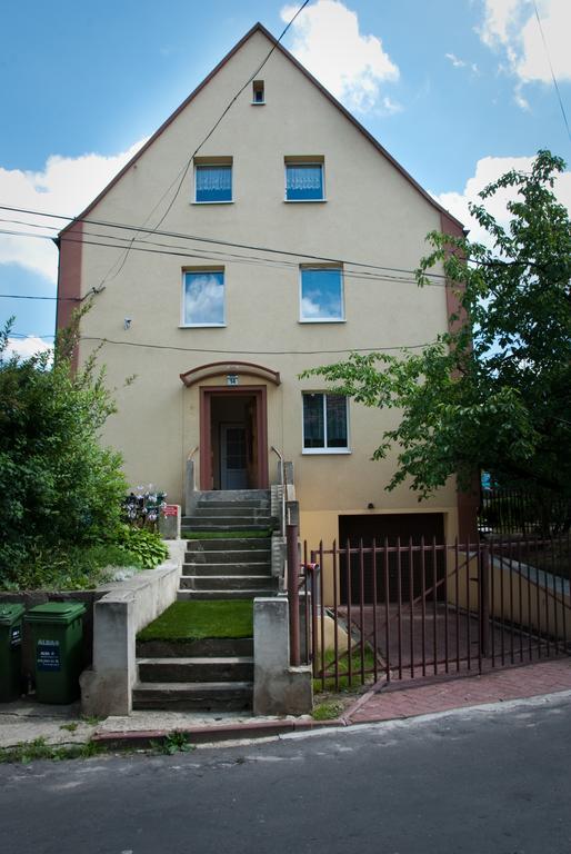 Guest House Wanda Wałbrzych Eksteriør billede