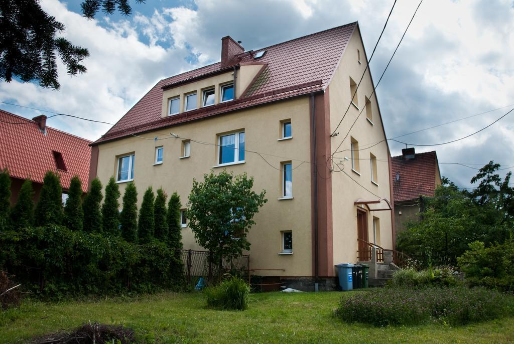 Guest House Wanda Wałbrzych Eksteriør billede